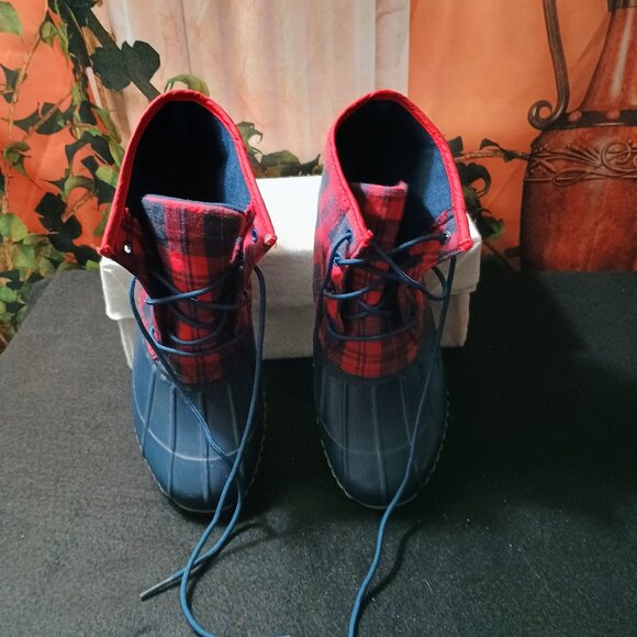 EUC: Girls' etc! Love sze Large Red & Navy Blue Plaid Check Ankle Combat Boots - Picture 1 of 6